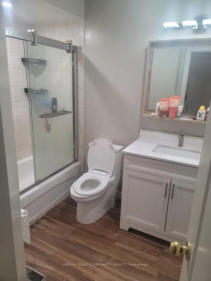 Photo 15 of 25 Laura Sabrina Drive, Vaughan, Sonoma Heights — HOMEH