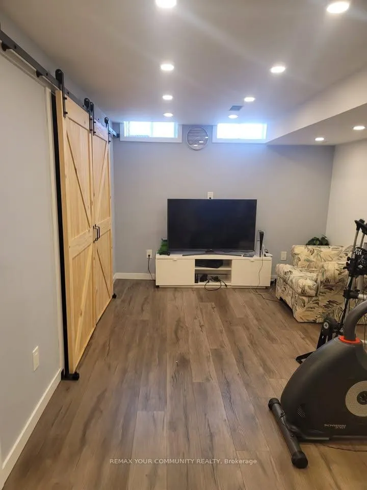 Photo 17 of 25 Laura Sabrina Drive, Vaughan, Sonoma Heights — HOMEH