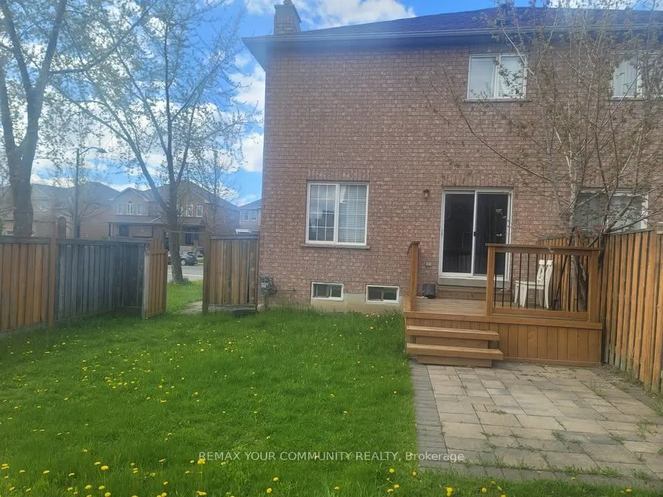 Photo 21 of 25 Laura Sabrina Drive, Vaughan, Sonoma Heights — HOMEH