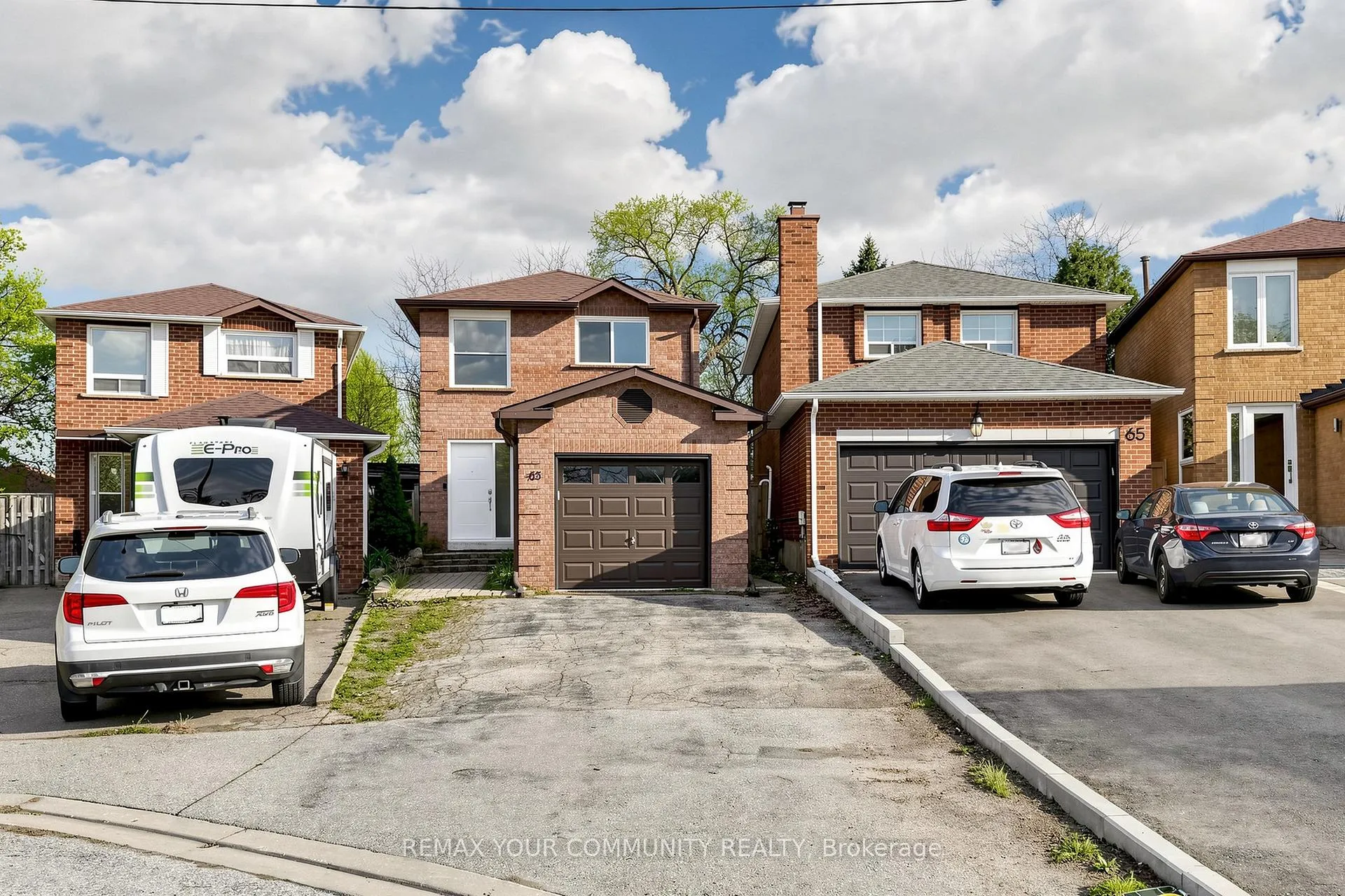 Photo 1 of Unit Upper, 63 Patrice Crescent, Vaughan, Crestwood-Springfarm-Yorkhill — HOMEH