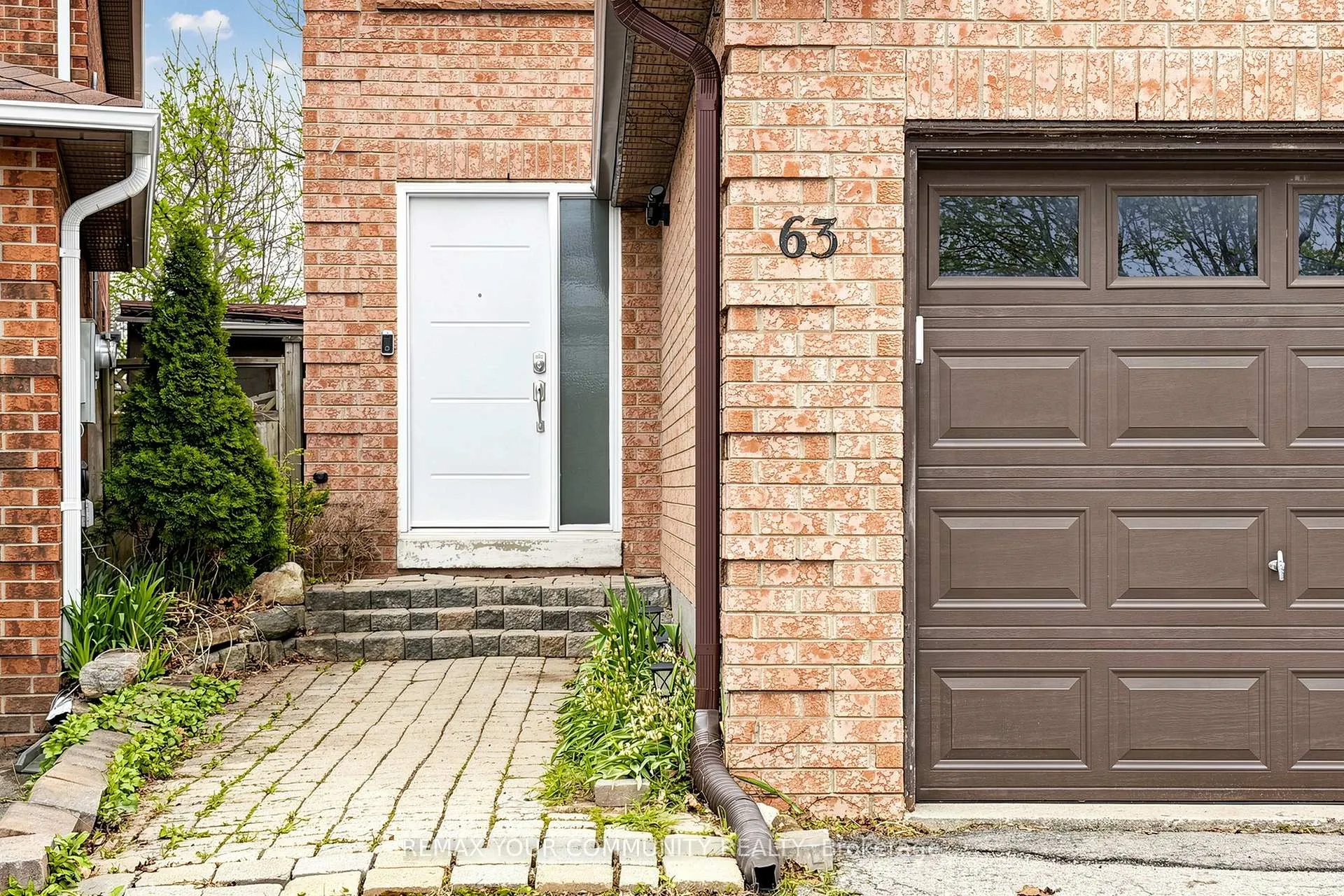 Photo 3 of Unit Upper, 63 Patrice Crescent, Vaughan, Crestwood-Springfarm-Yorkhill — HOMEH