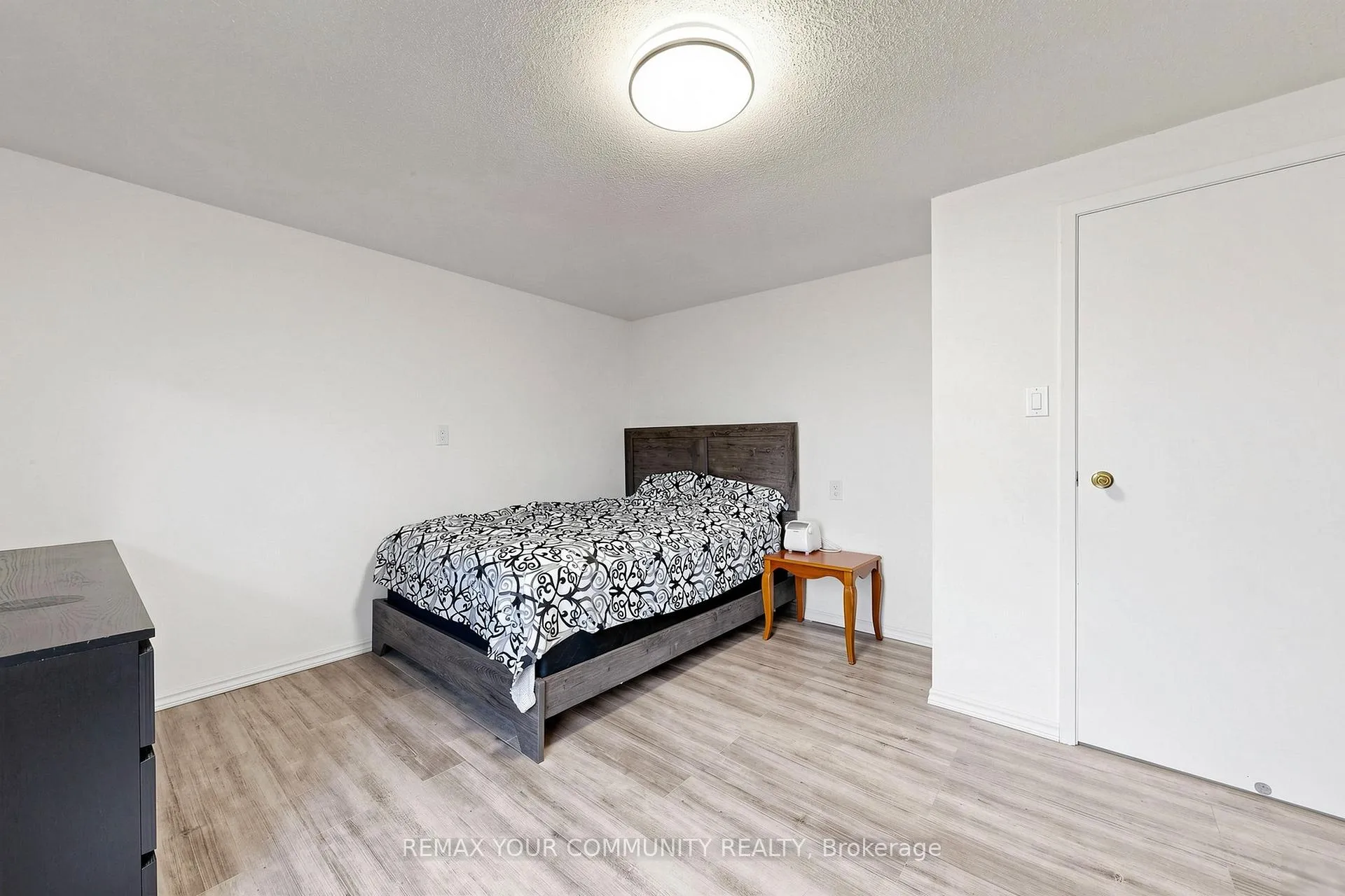 Photo 24 of Unit Upper, 63 Patrice Crescent, Vaughan, Crestwood-Springfarm-Yorkhill — HOMEH