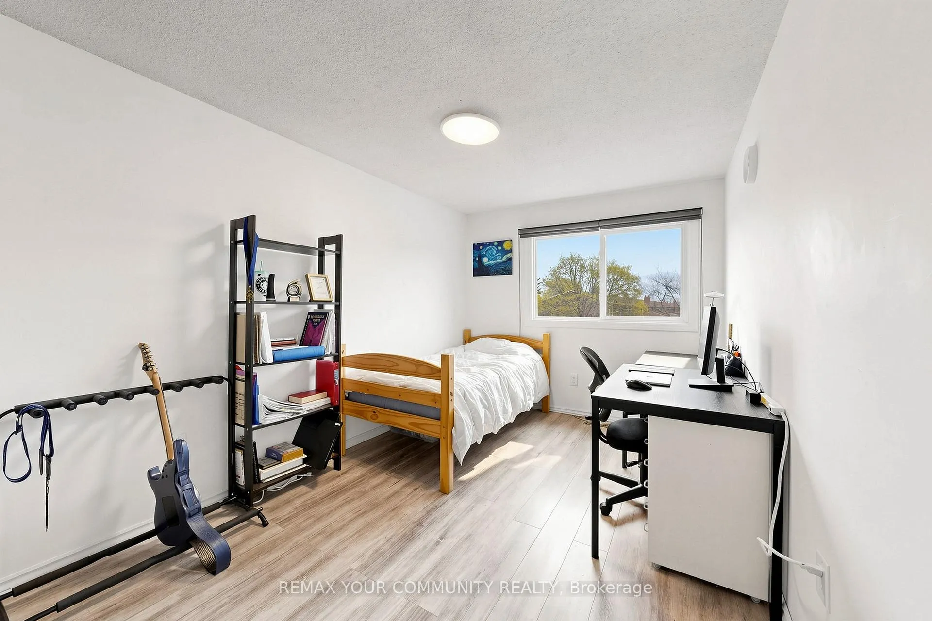Photo 29 of Unit Upper, 63 Patrice Crescent, Vaughan, Crestwood-Springfarm-Yorkhill — HOMEH
