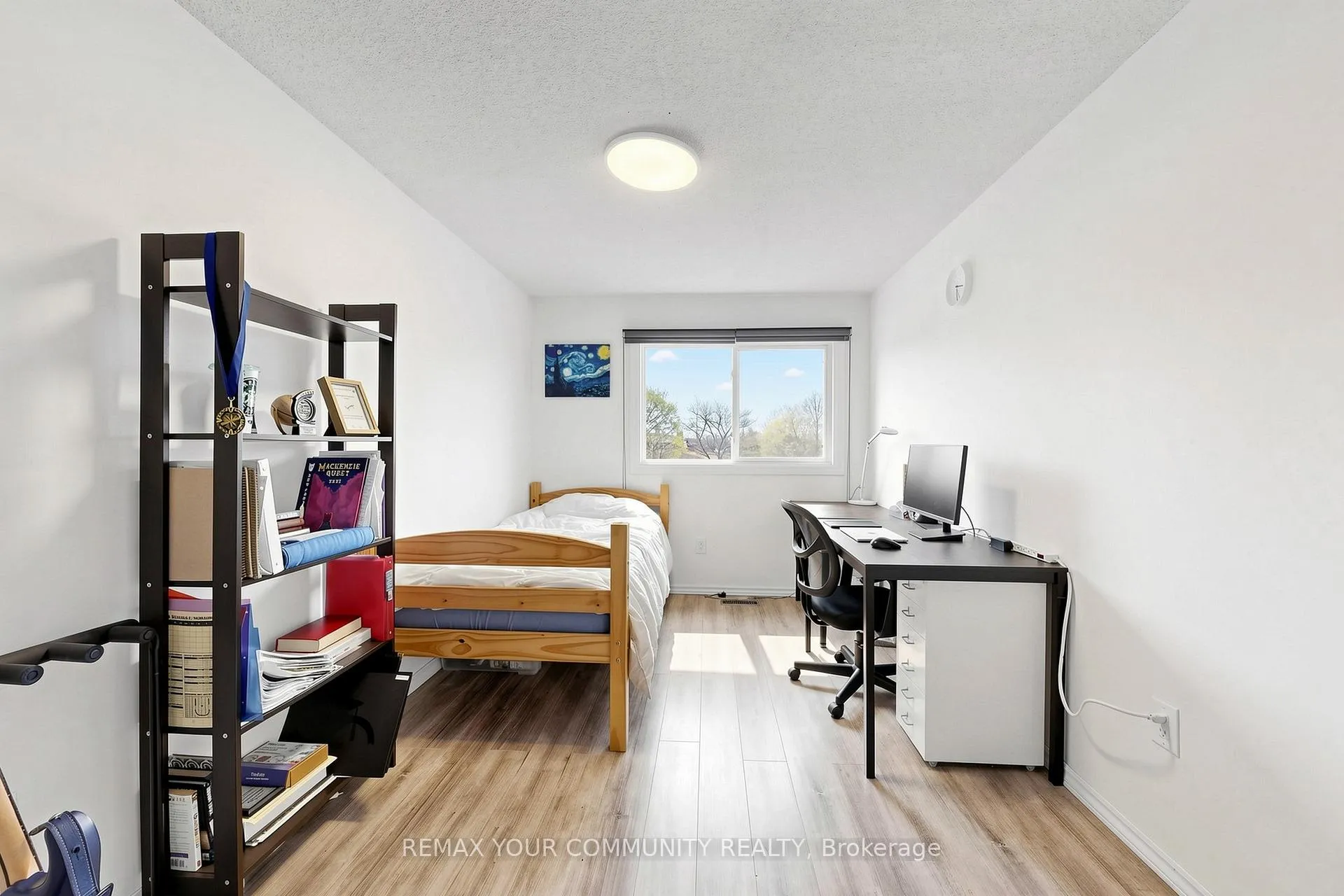 Photo 30 of Unit Upper, 63 Patrice Crescent, Vaughan, Crestwood-Springfarm-Yorkhill — HOMEH