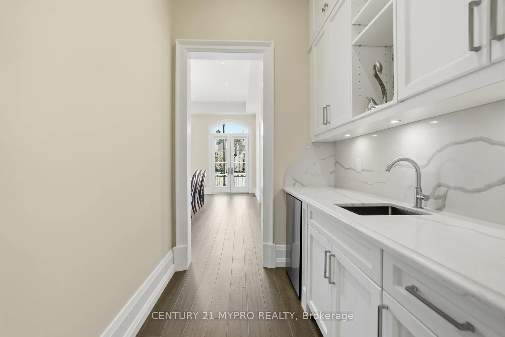 Photo 11 of 70 Davina Circle, Aurora, Aurora Estates — HOMEH