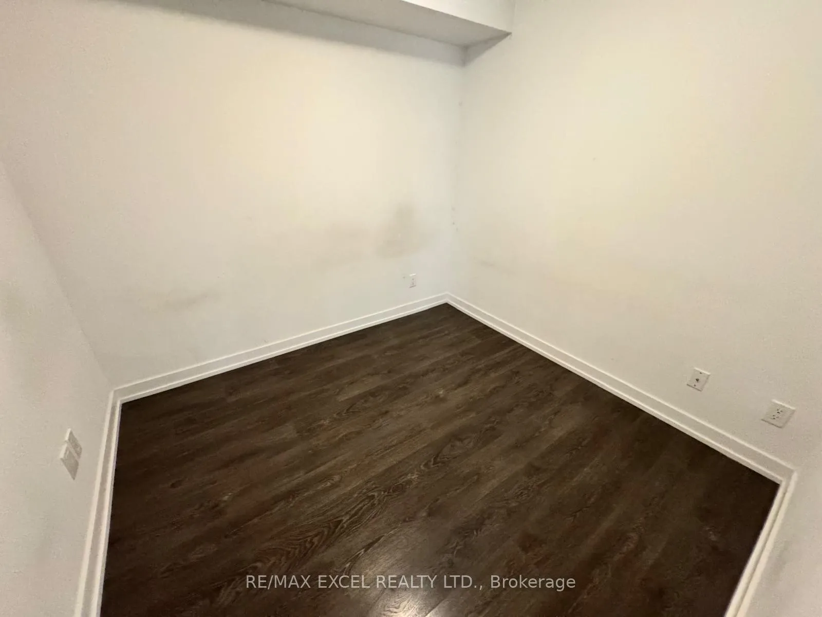 Photo 8 of Unit 1007, 125 Redpath Avenue, Toronto, Mount Pleasant West — HOMEH