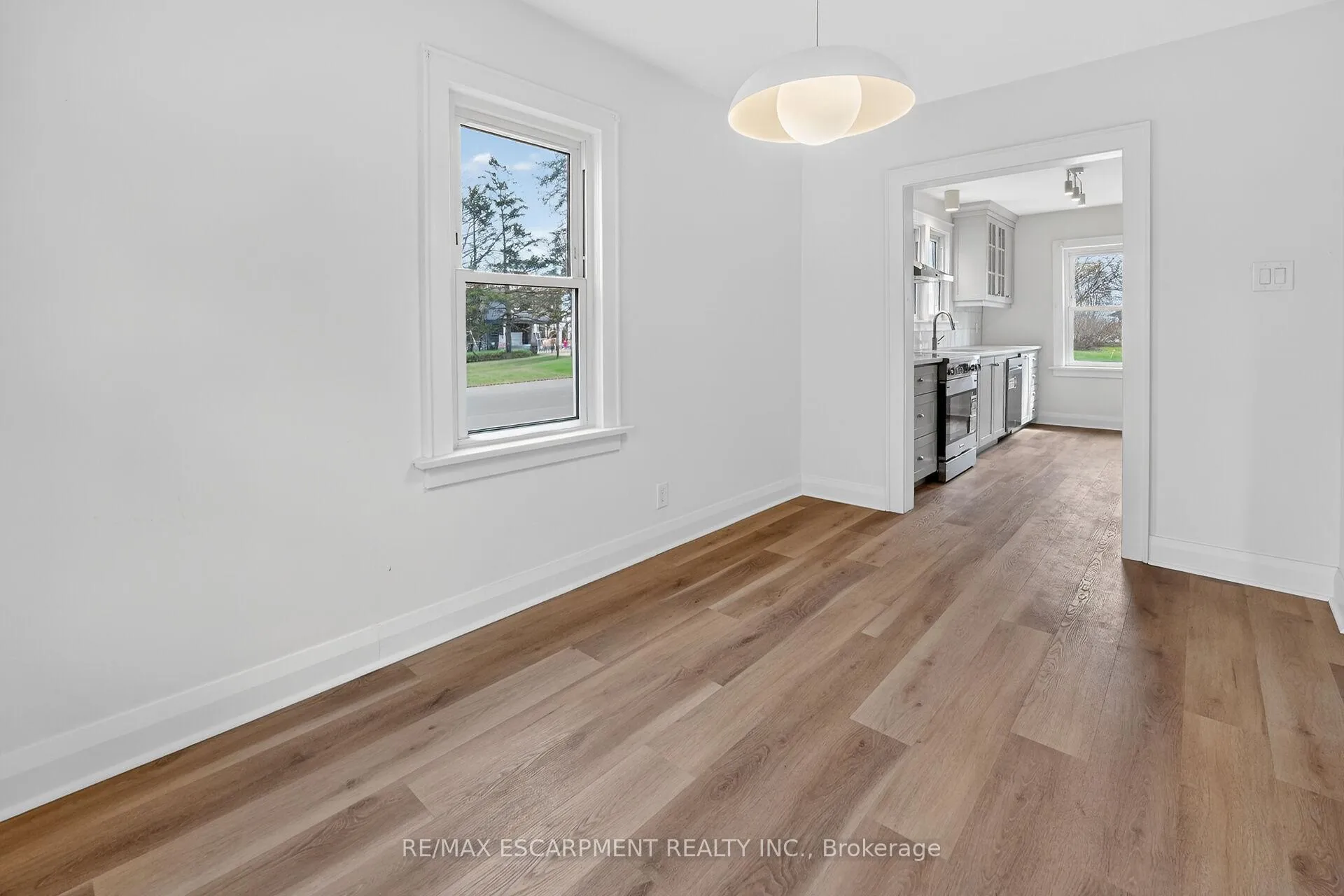 Photo 13 of 29 Rosemount Avenue, Port Colborne, Sugarloaf — HOMEH