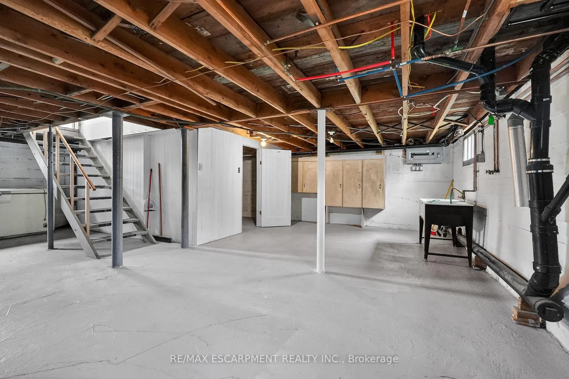 Photo 28 of 29 Rosemount Avenue, Port Colborne, Sugarloaf — HOMEH