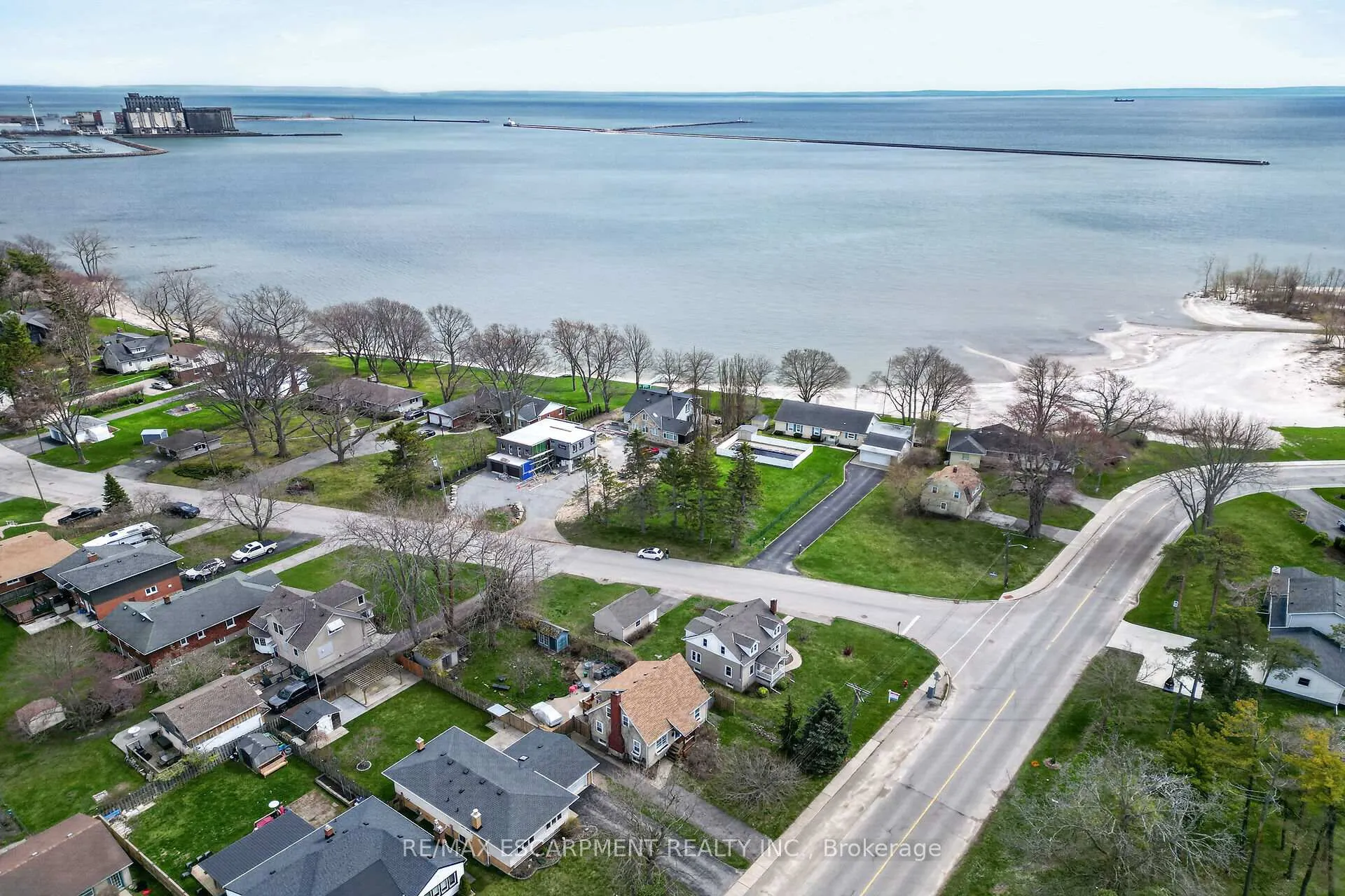 Photo 39 of 29 Rosemount Avenue, Port Colborne, Sugarloaf — HOMEH