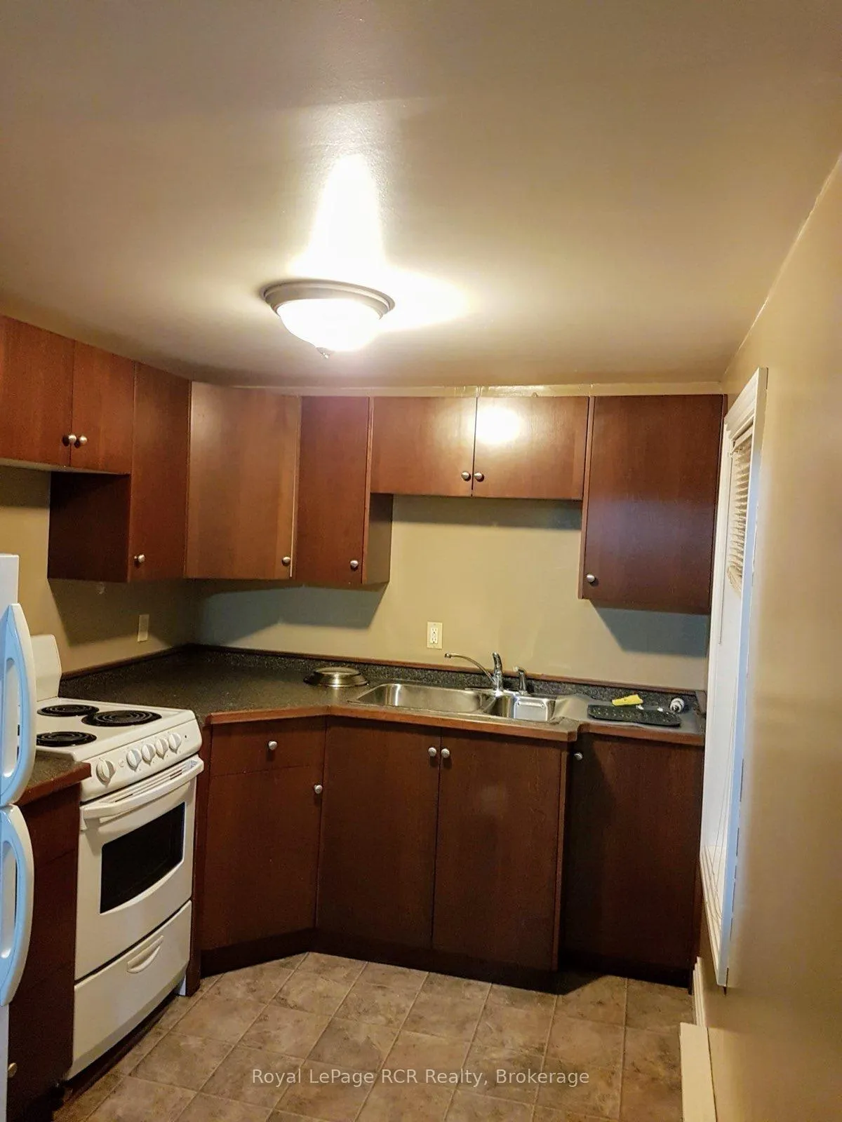 Photo 17 of 203 Main Street E, Minto — HOMEH