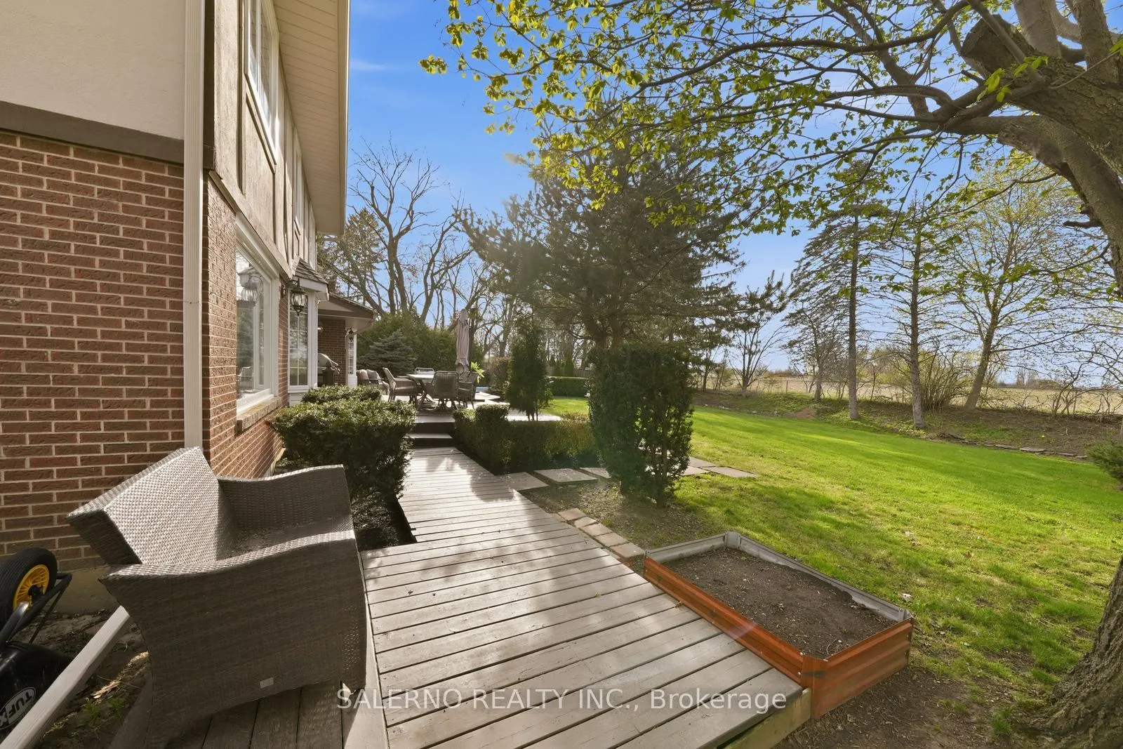 Photo 42 of 8 Simon Henry Avenue, King, Nobleton — HOMEH