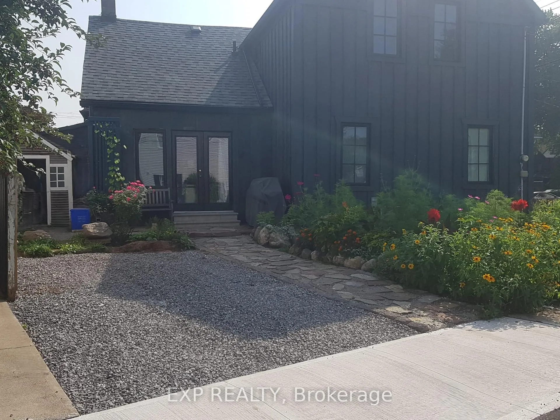 Photo 2 of 446 Macnab Street N, Hamilton, North End — HOMEH