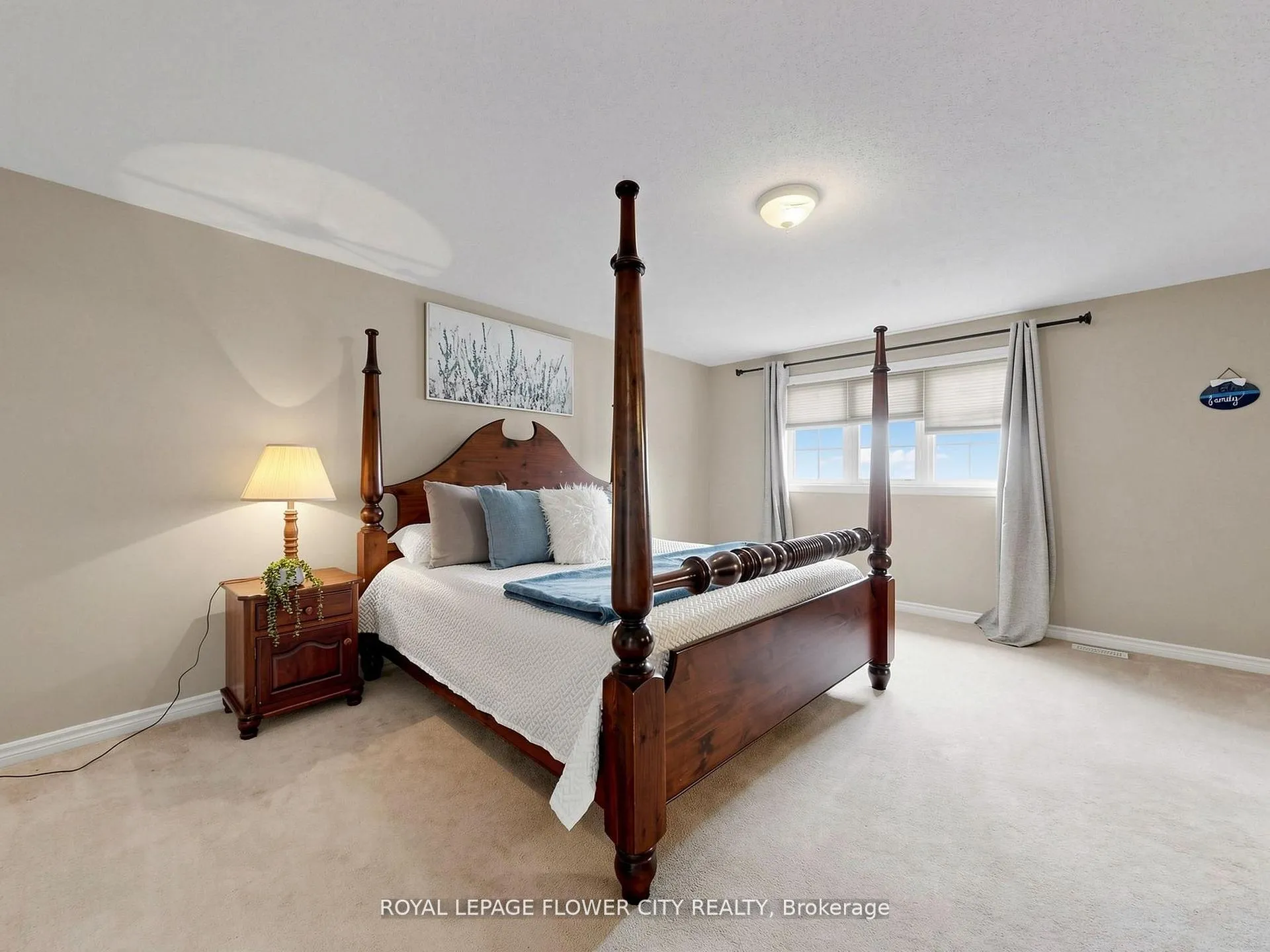 Photo 19 of 2 Don Morris Court, Clarington, Bowmanville — HOMEH