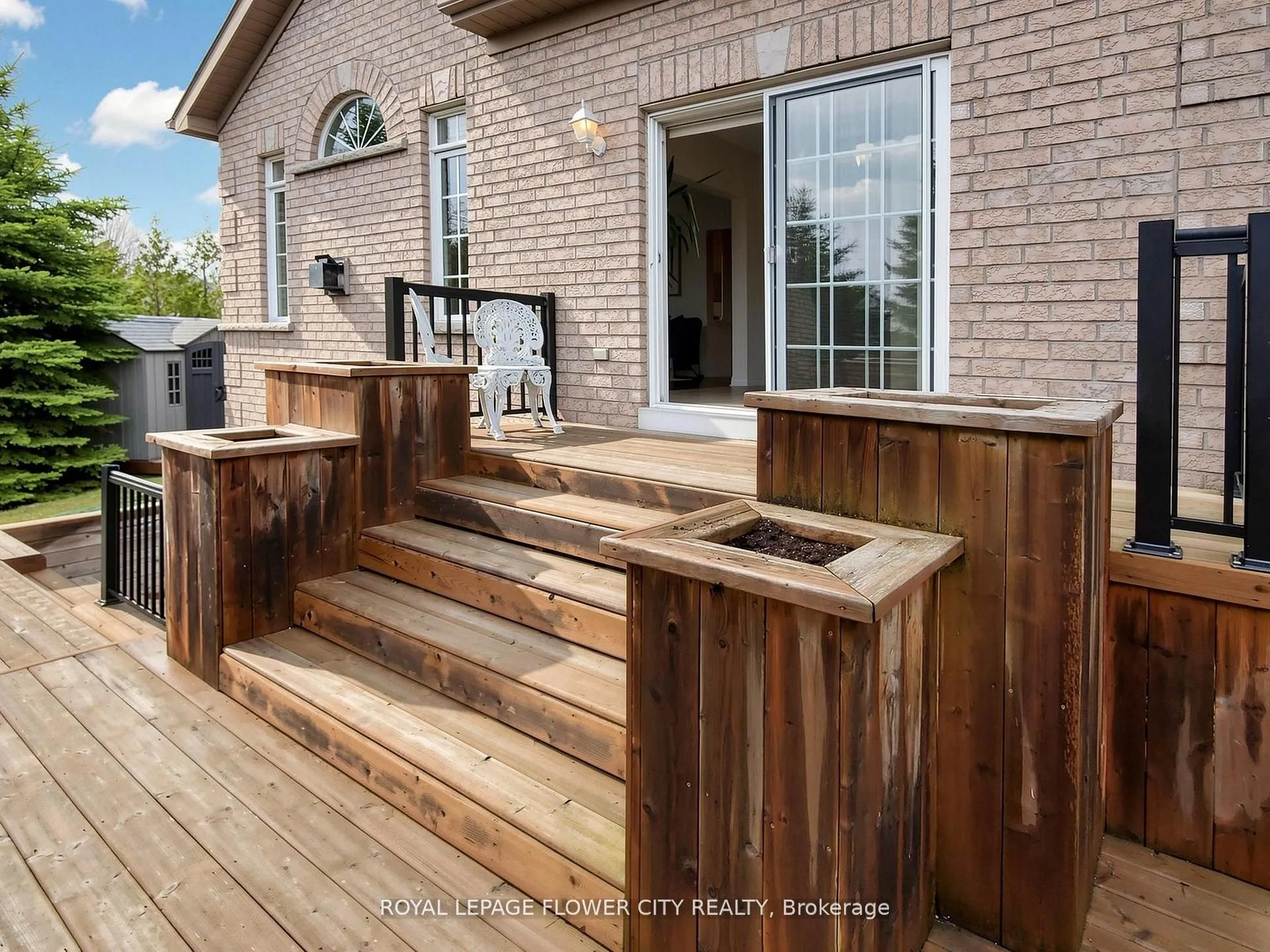 Photo 29 of 2 Don Morris Court, Clarington, Bowmanville — HOMEH