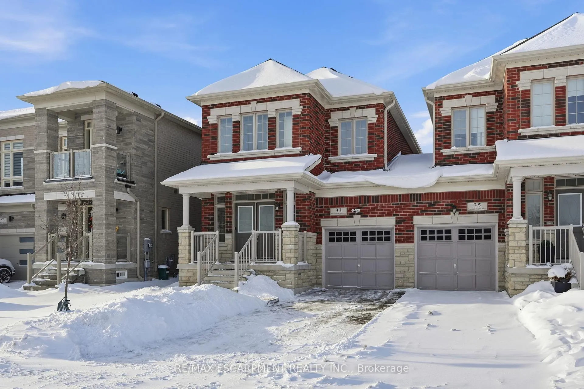Photo 1 of 33 Mountain Heights Place, Hamilton, Waterdown — HOMEH
