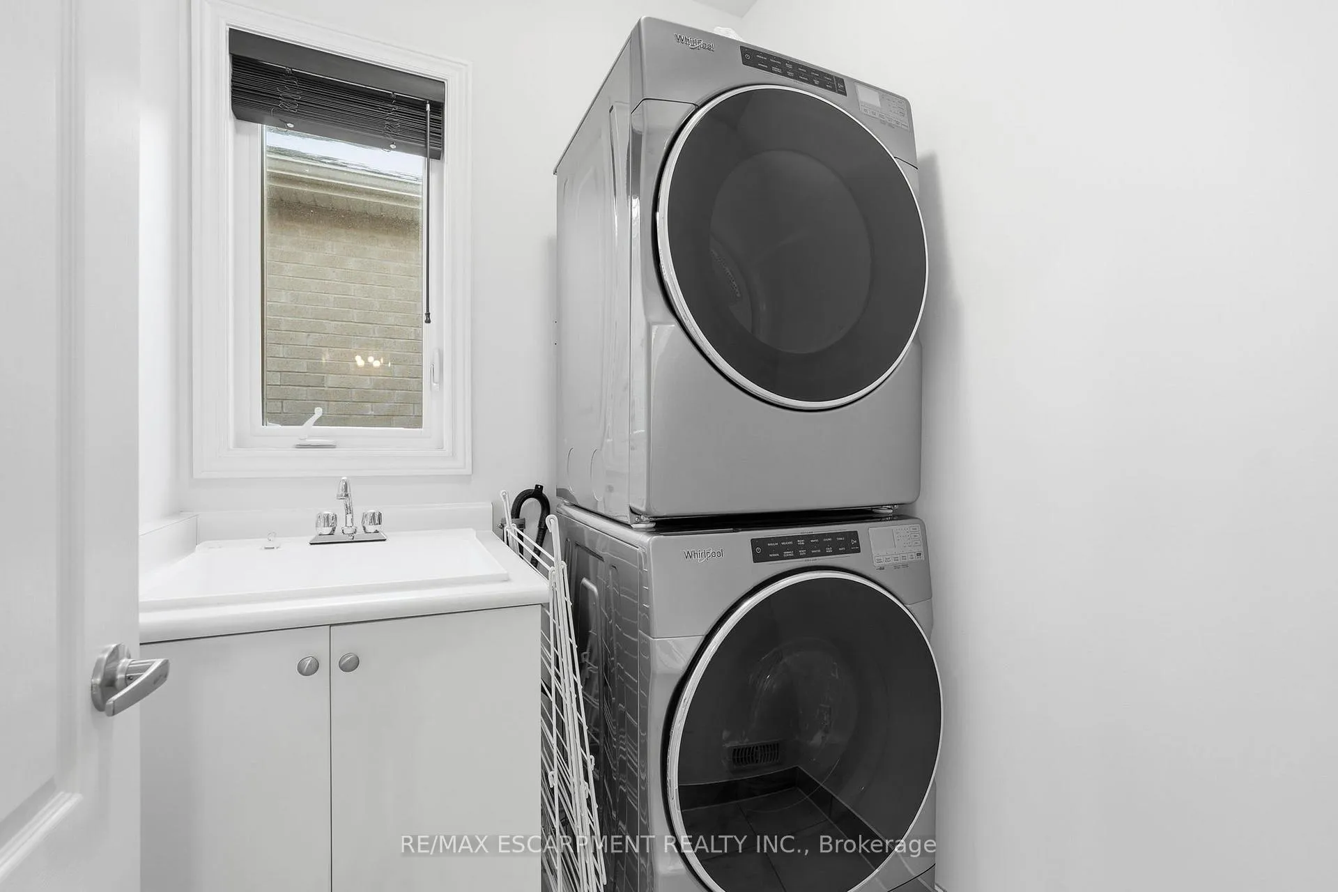 Photo 29 of 33 Mountain Heights Place, Hamilton, Waterdown — HOMEH