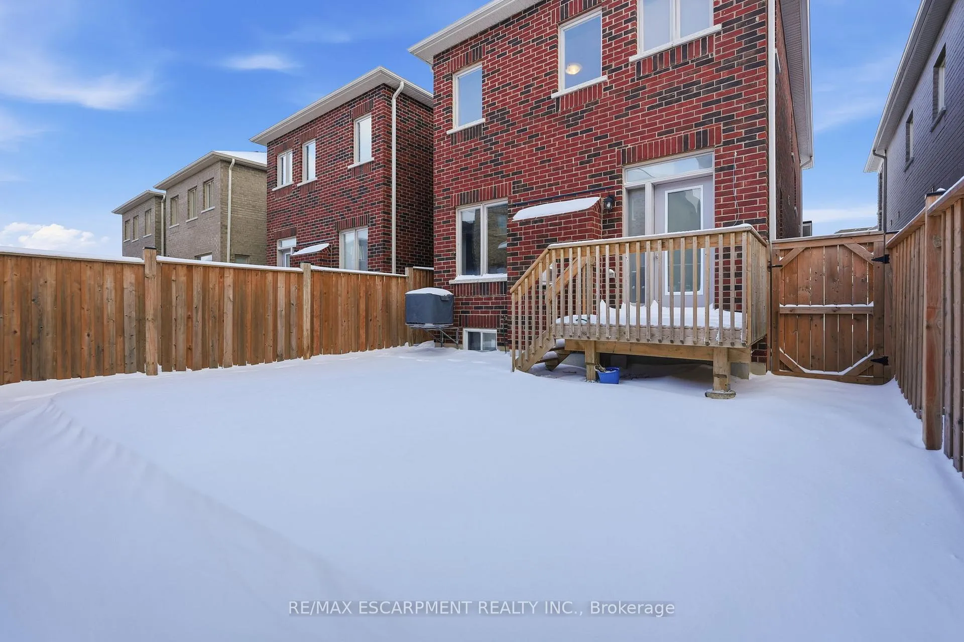 Photo 31 of 33 Mountain Heights Place, Hamilton, Waterdown — HOMEH