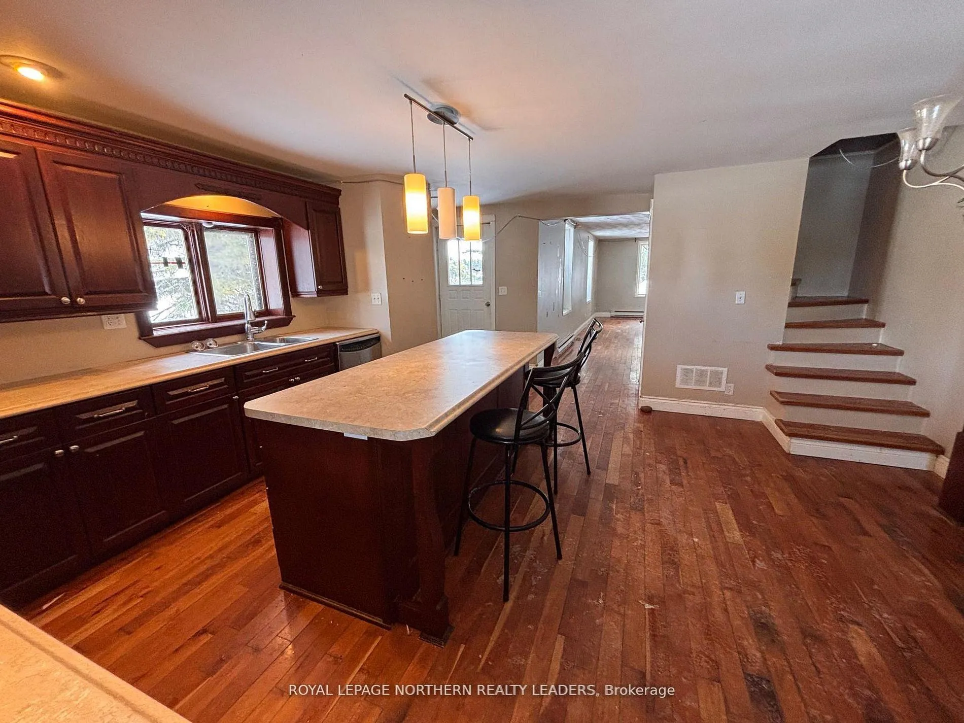Photo 4 of 2343 Genier Road, Cochrane — HOMEH