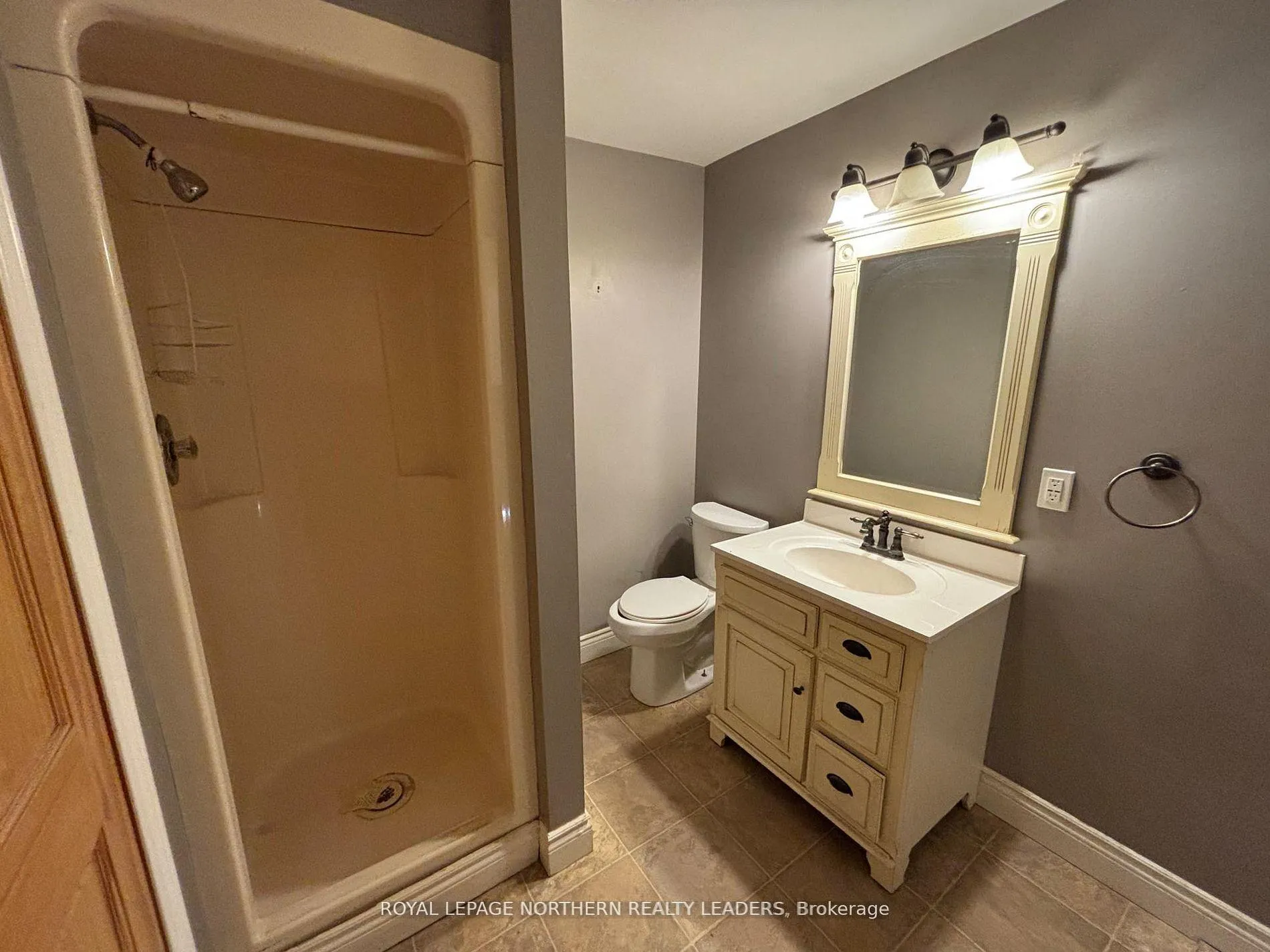 Photo 24 of 2343 Genier Road, Cochrane — HOMEH