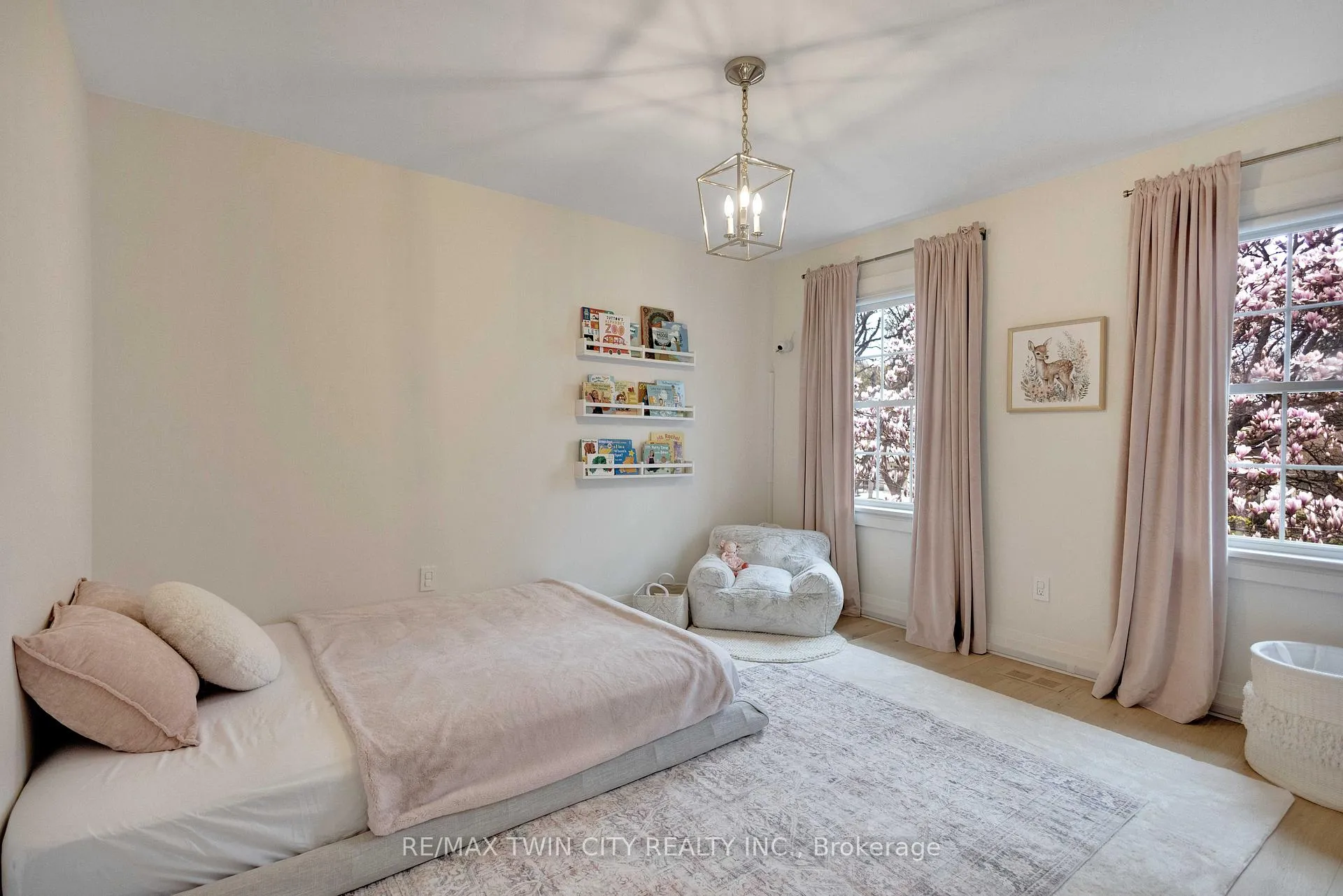 Photo 27 of 17 Braemar Place, Hamilton, Mohawk — HOMEH