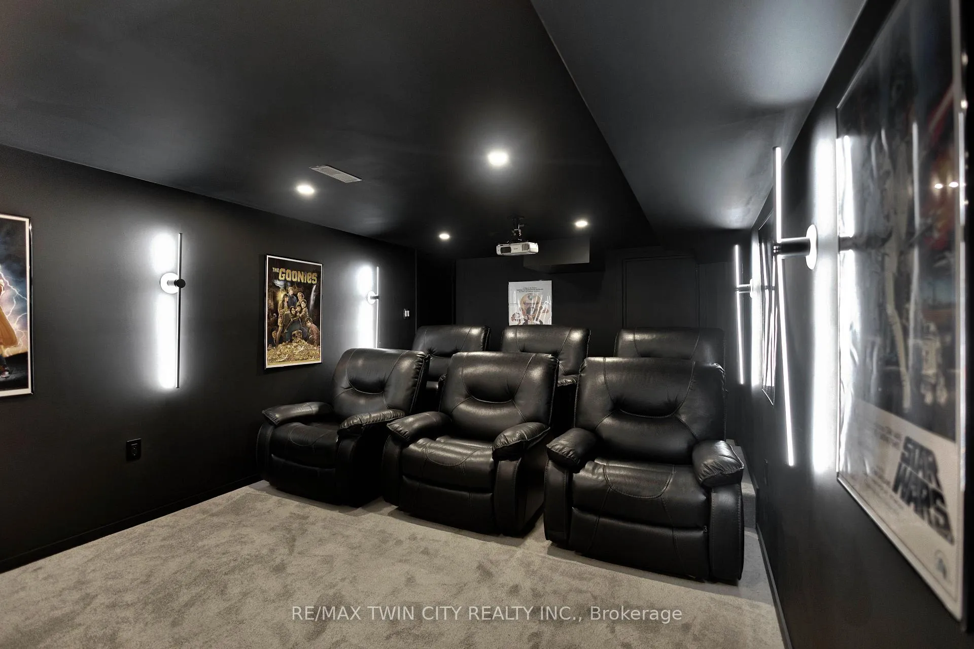 Photo 34 of 17 Braemar Place, Hamilton, Mohawk — HOMEH