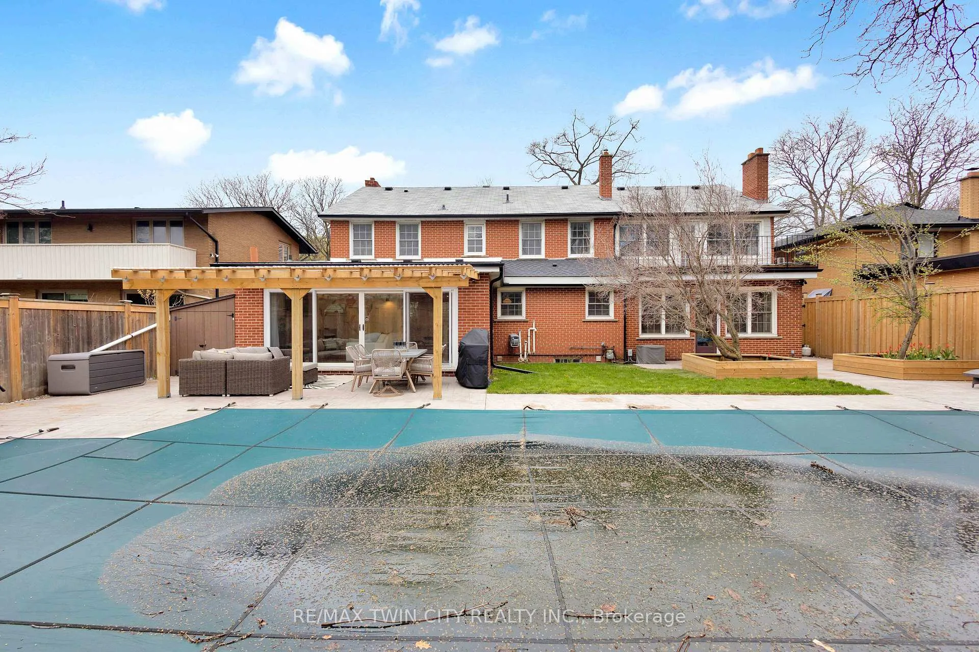 Photo 41 of 17 Braemar Place, Hamilton, Mohawk — HOMEH