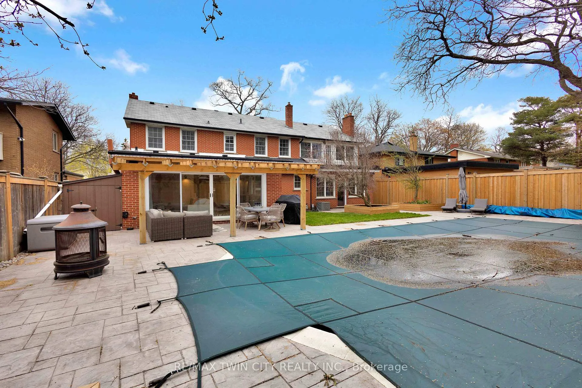 Photo 42 of 17 Braemar Place, Hamilton, Mohawk — HOMEH