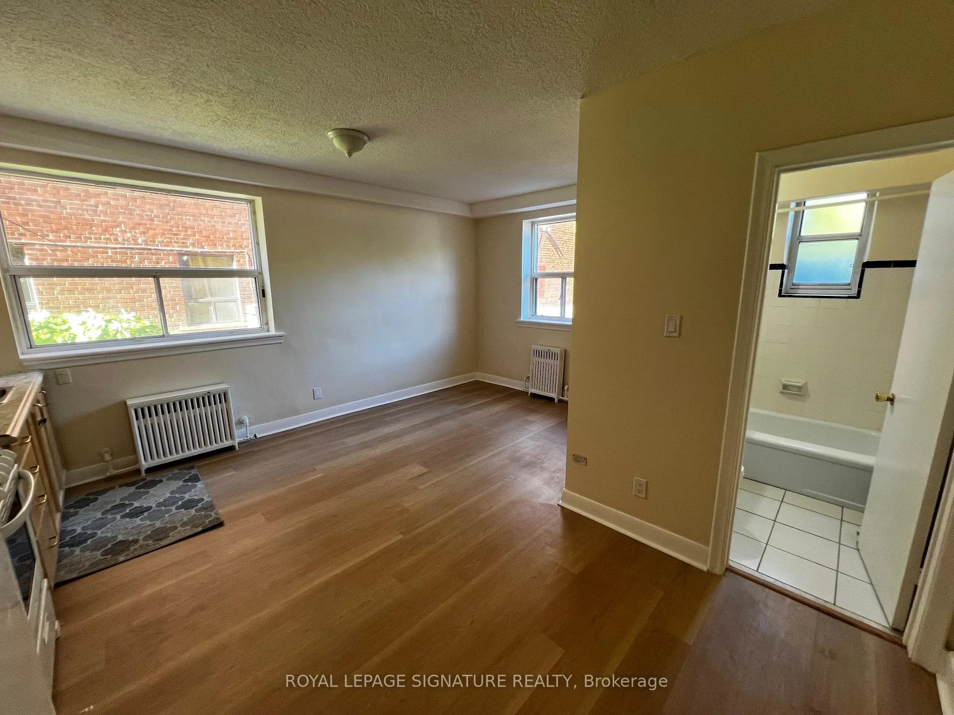 Photo 2 of Unit 102, 1000 O'Connor Drive, Toronto, O'Connor-Parkview — HOMEH