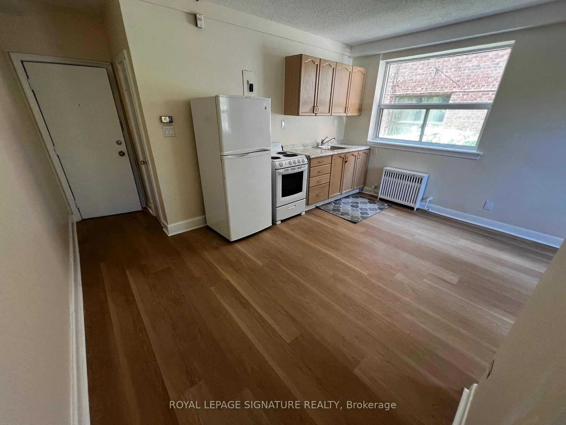 Photo 3 of Unit 102, 1000 O'Connor Drive, Toronto, O'Connor-Parkview — HOMEH