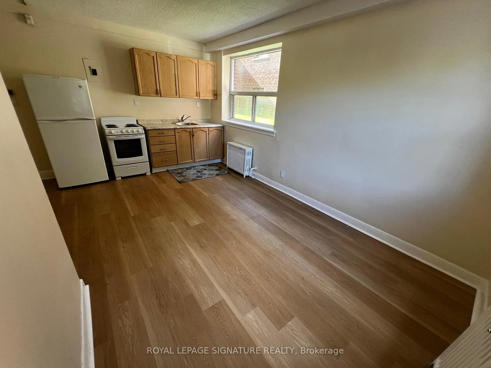 Photo 6 of Unit 102, 1000 O'Connor Drive, Toronto, O'Connor-Parkview — HOMEH
