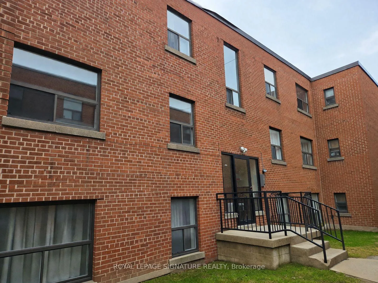 Photo 9 of Unit 102, 1000 O'Connor Drive, Toronto, O'Connor-Parkview — HOMEH