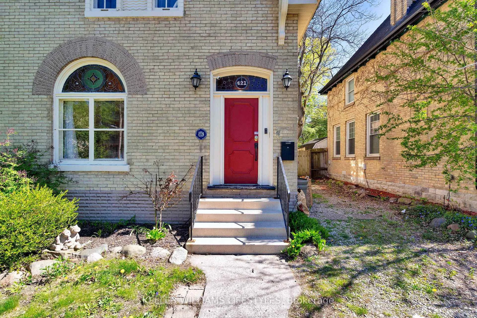Photo 5 of 421 Central Avenue, London, East F — HOMEH