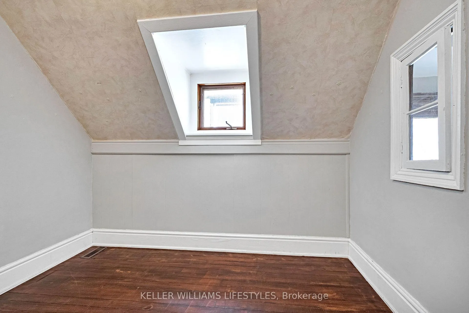 Photo 37 of 421 Central Avenue, London, East F — HOMEH