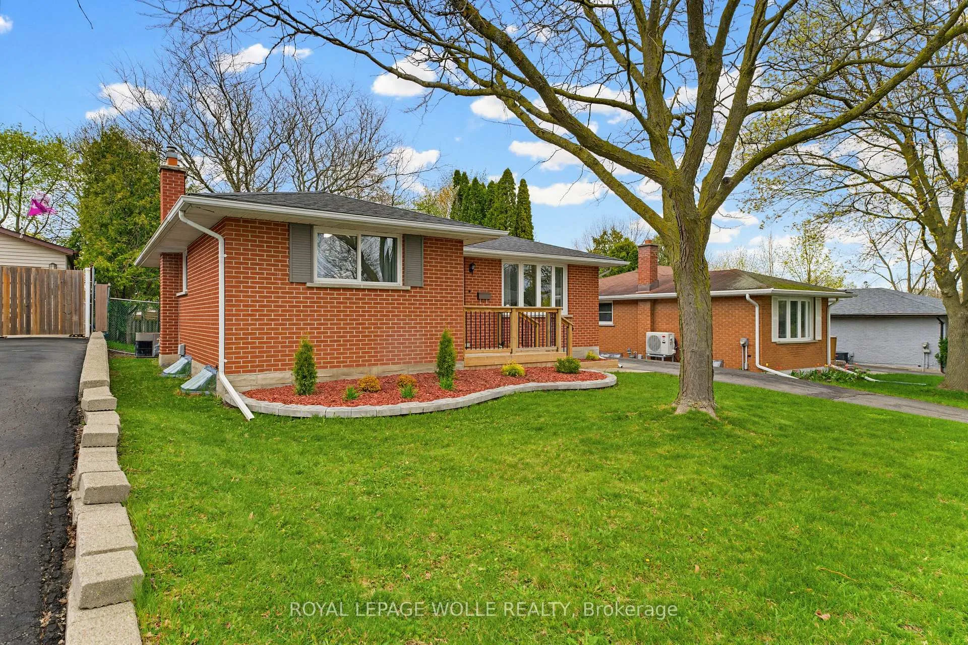 Photo 2 of 24 Hillmount Street, Waterloo — HOMEH