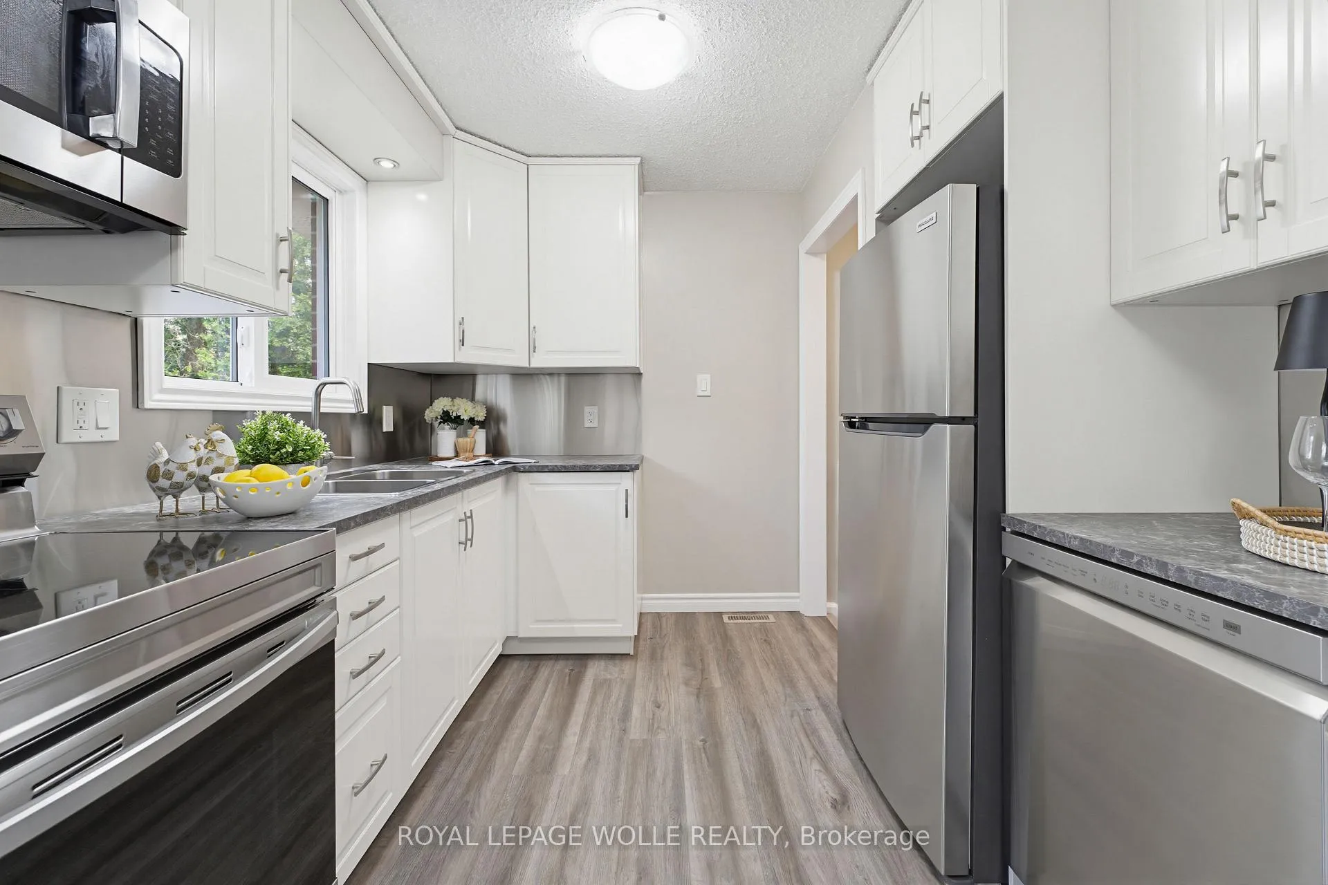 Photo 6 of 24 Hillmount Street, Waterloo — HOMEH