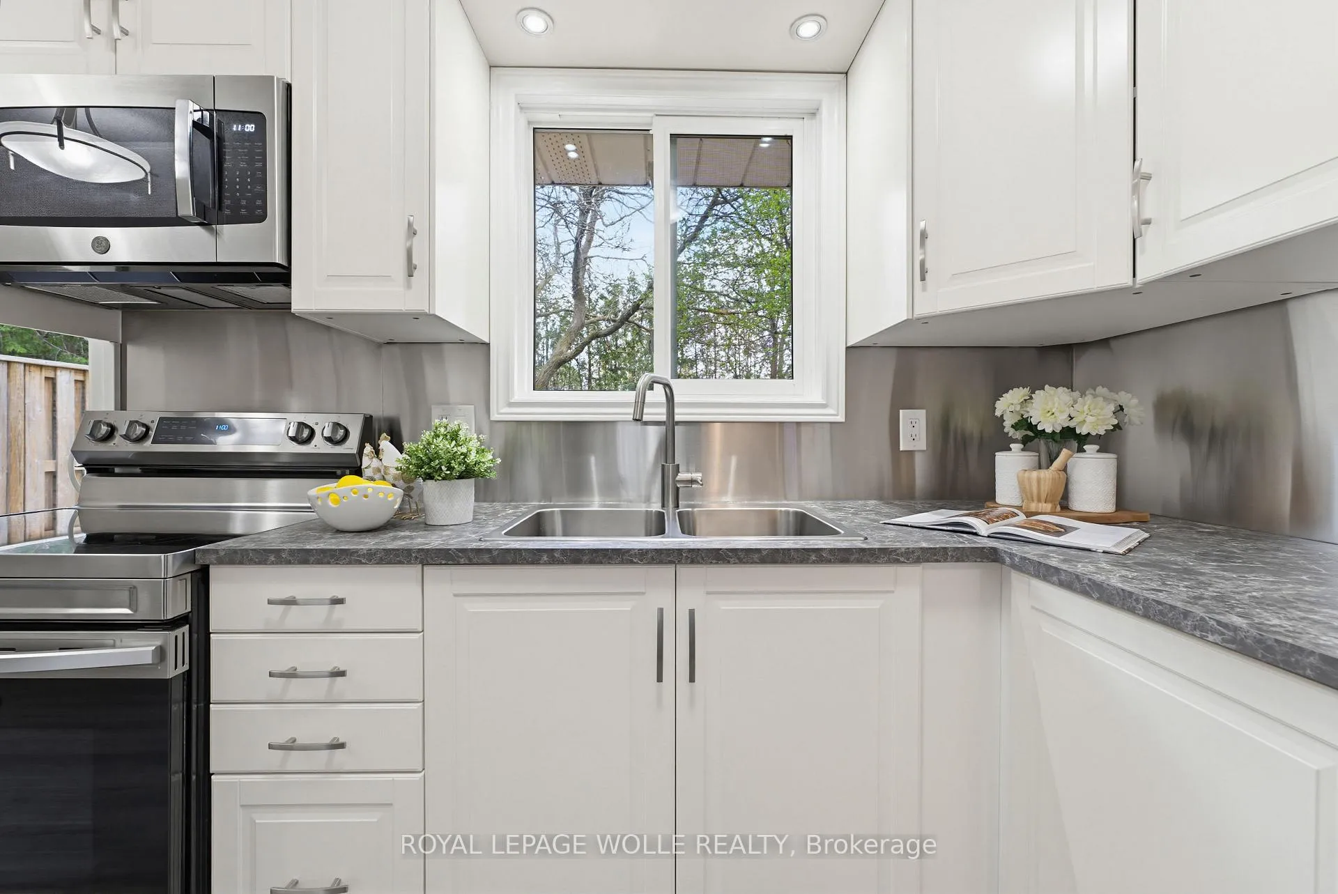 Photo 9 of 24 Hillmount Street, Waterloo — HOMEH