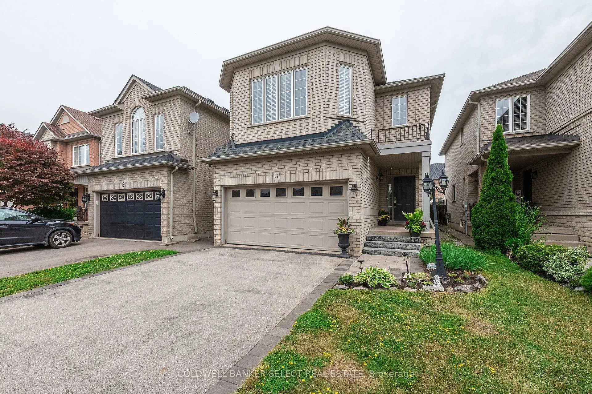 Photo 1 of 17 Cedargrove Road, Caledon, Bolton West — HOMEH