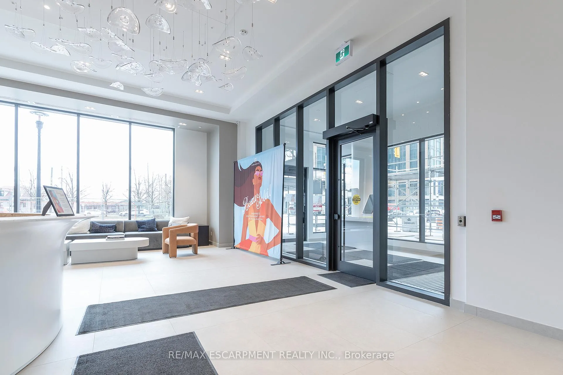 Photo 3 of Unit 1707, 2075 Lakeshore Road, Burlington, Brant — HOMEH
