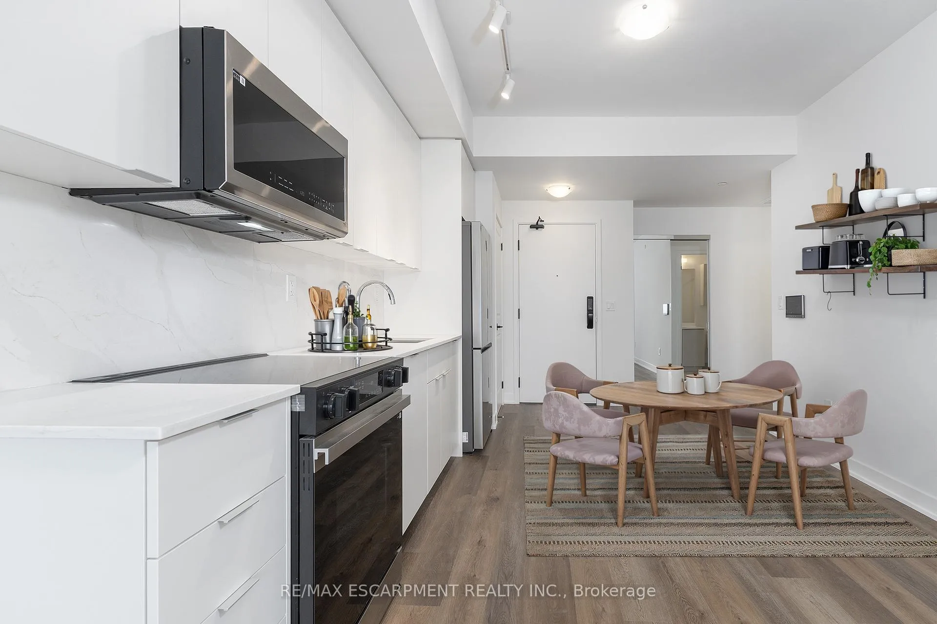 Photo 9 of Unit 1707, 2075 Lakeshore Road, Burlington, Brant — HOMEH