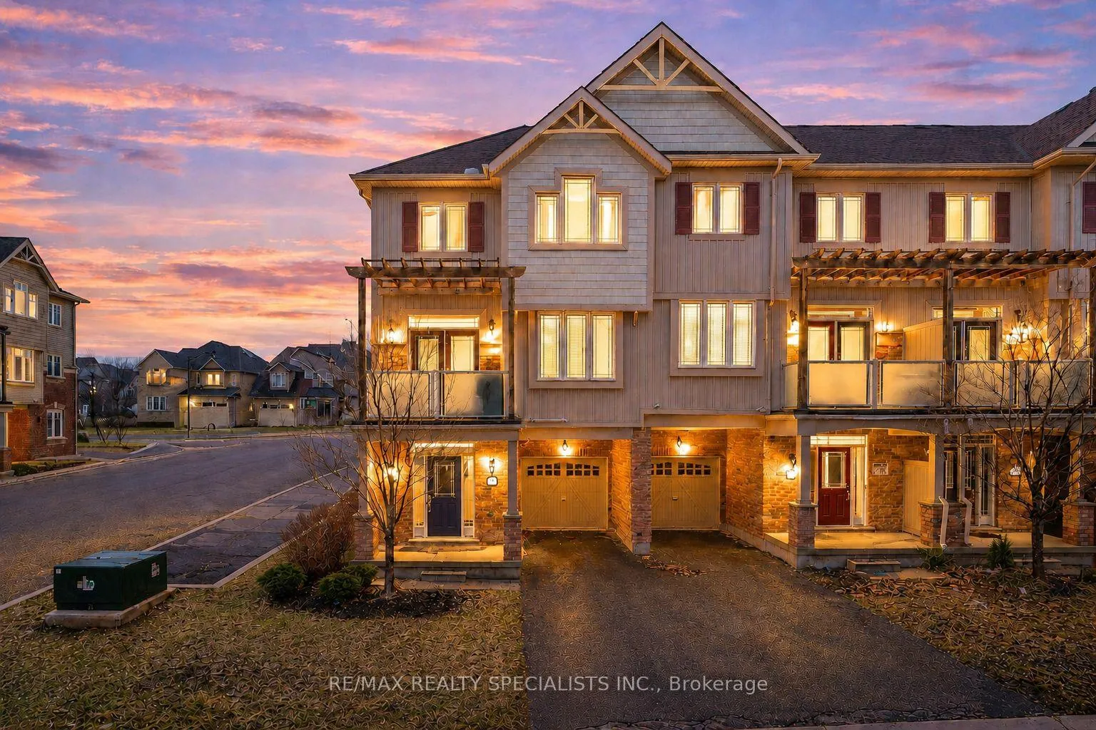 Front of 33 Birchfield Crescent