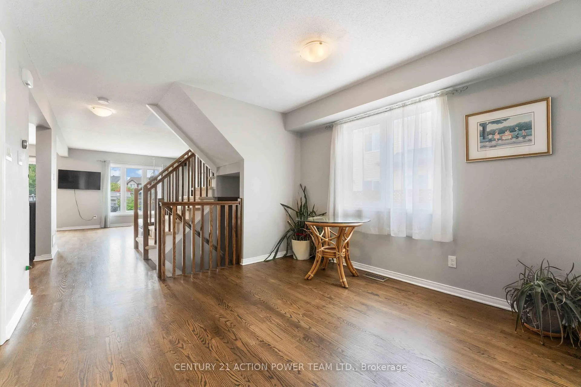 Photo 3 of 153 Lokoya Street, Ottawa, Kanata - Emerald Meadows/Trailwest — HOMEH