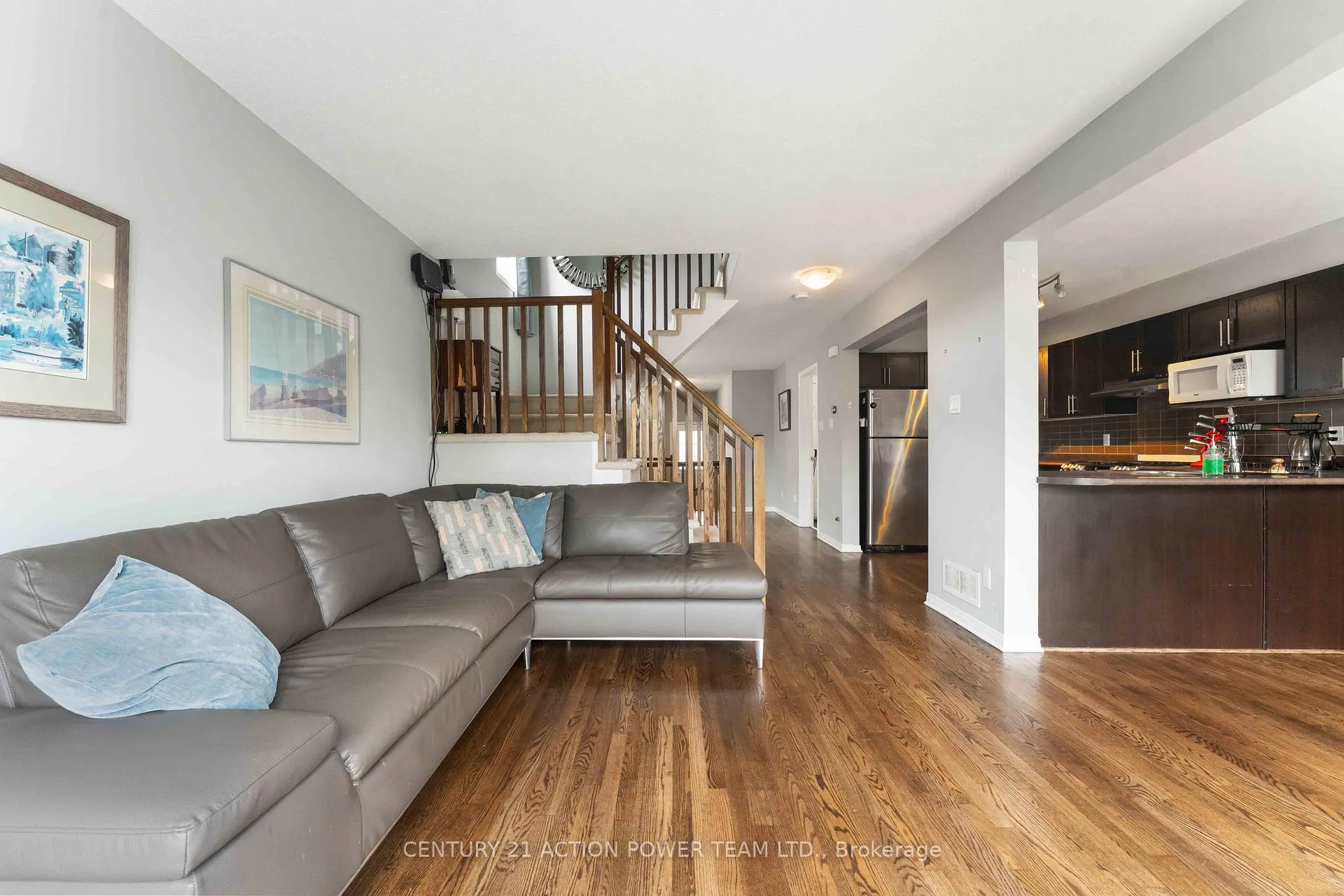 Photo 5 of 153 Lokoya Street, Ottawa, Kanata - Emerald Meadows/Trailwest — HOMEH