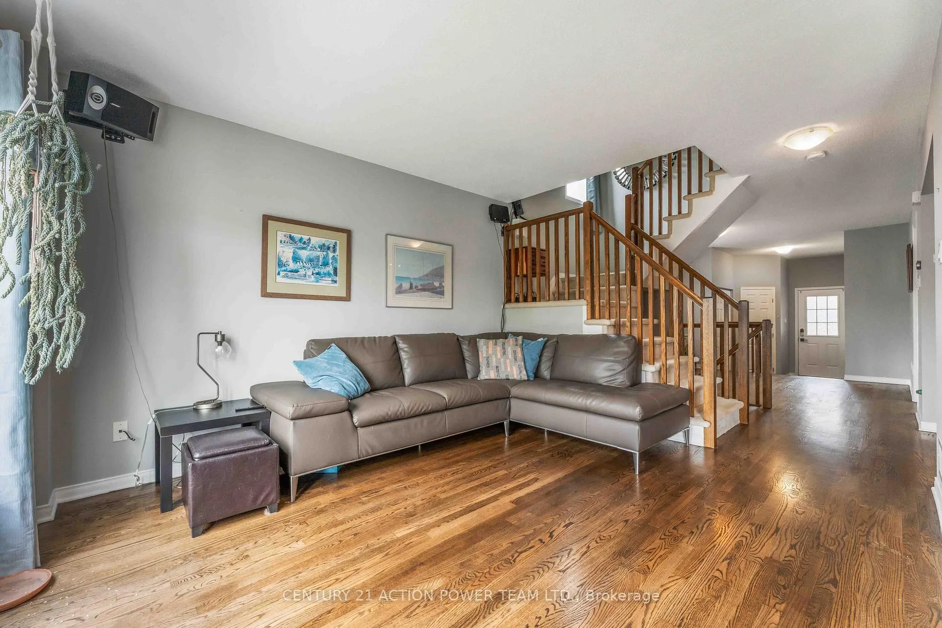 Photo 7 of 153 Lokoya Street, Ottawa, Kanata - Emerald Meadows/Trailwest — HOMEH