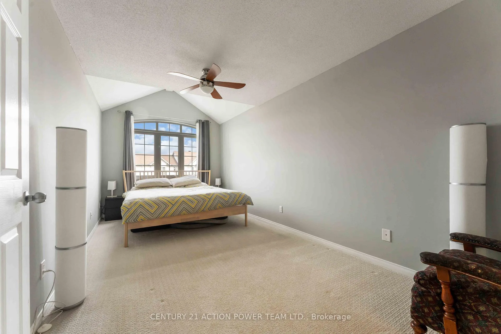 Photo 20 of 153 Lokoya Street, Ottawa, Kanata - Emerald Meadows/Trailwest — HOMEH