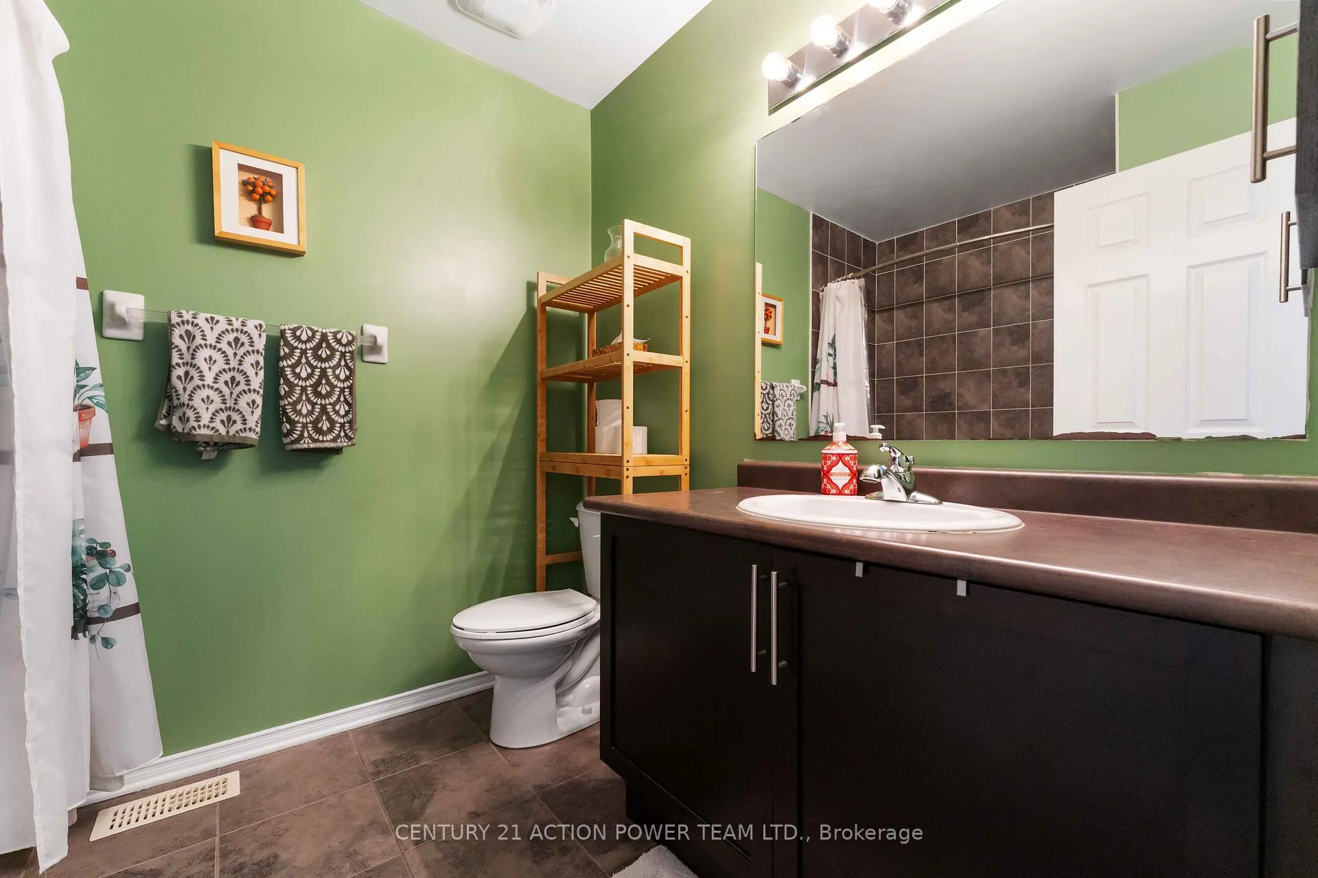 Photo 28 of 153 Lokoya Street, Ottawa, Kanata - Emerald Meadows/Trailwest — HOMEH