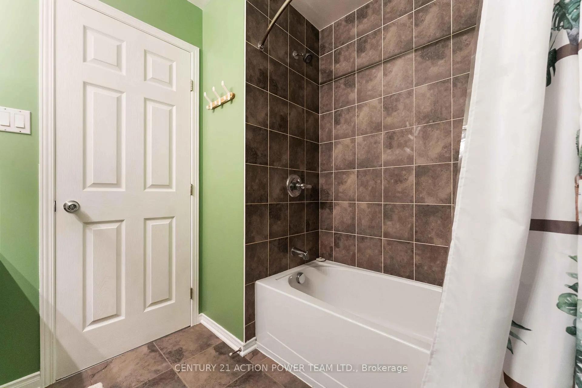 Photo 29 of 153 Lokoya Street, Ottawa, Kanata - Emerald Meadows/Trailwest — HOMEH