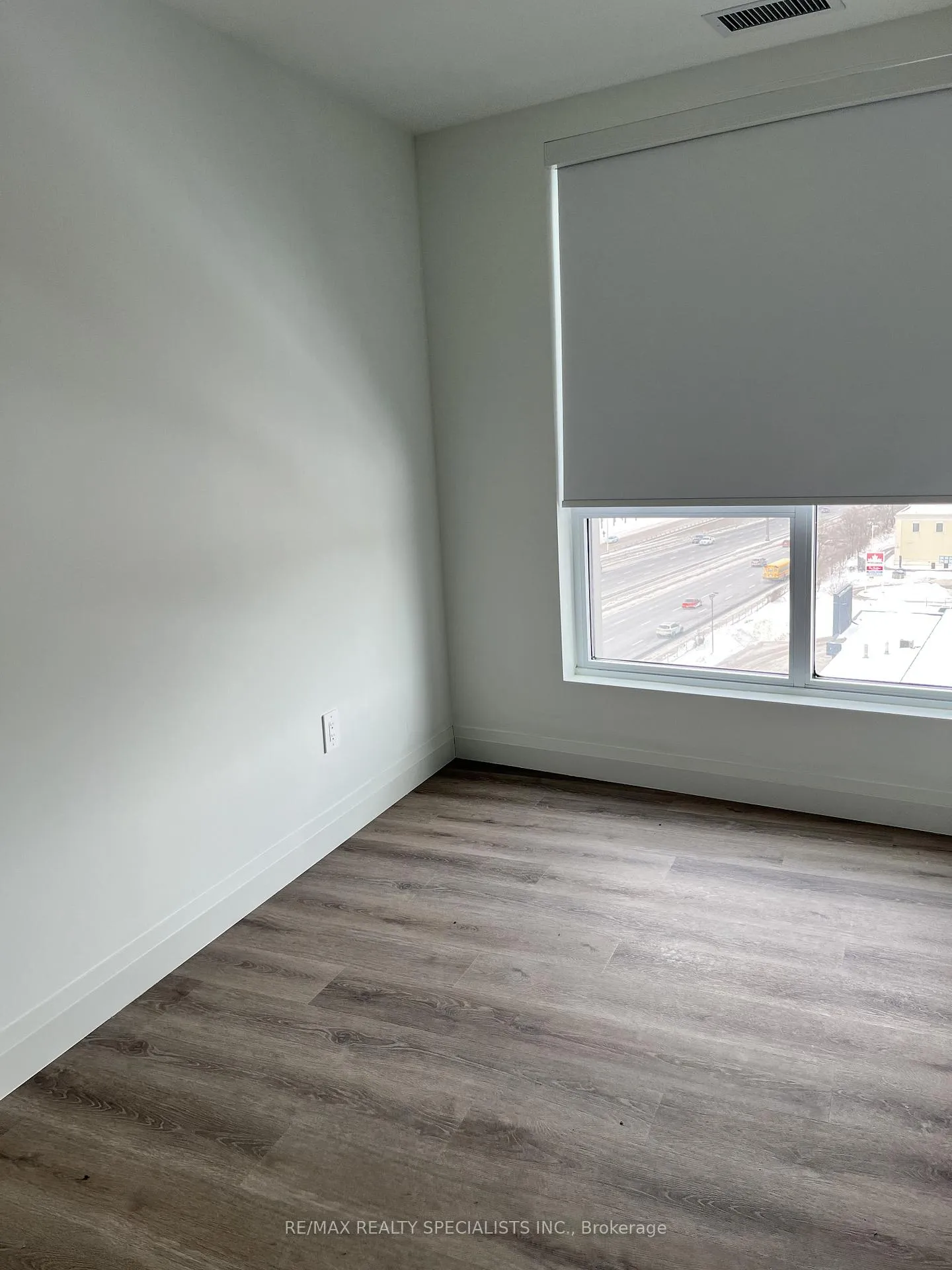 Photo 7 of Unit 808, 1333 Weber Street E, Kitchener — HOMEH