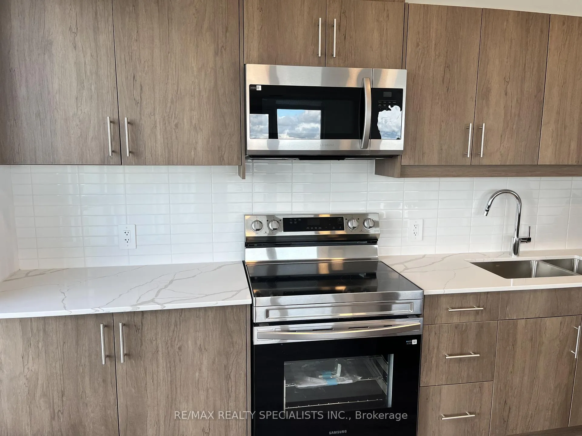 Photo 24 of Unit 808, 1333 Weber Street E, Kitchener — HOMEH