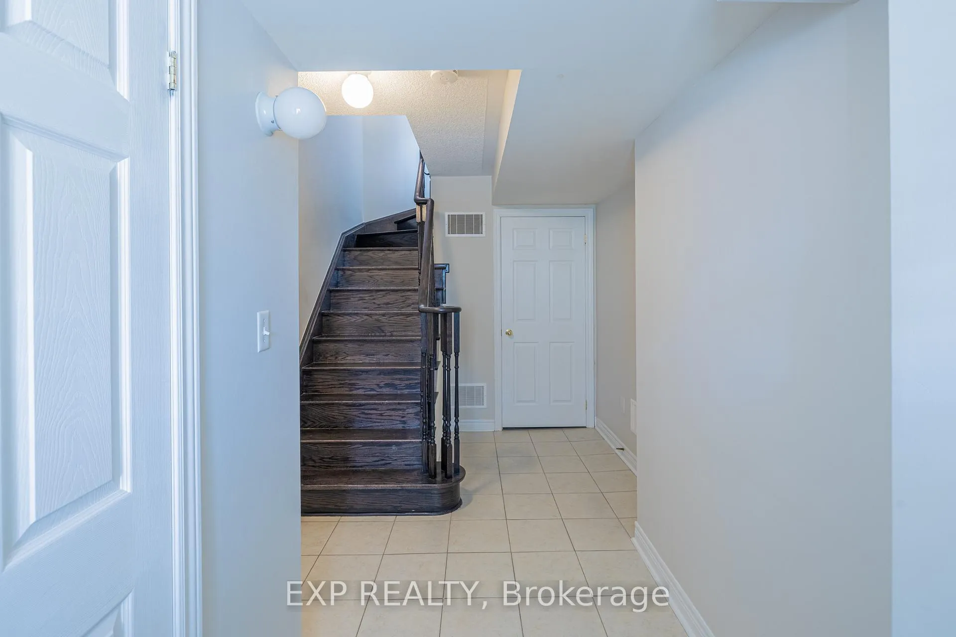 Photo 6 of 1174 Durno Court, Milton, Harrison — HOMEH