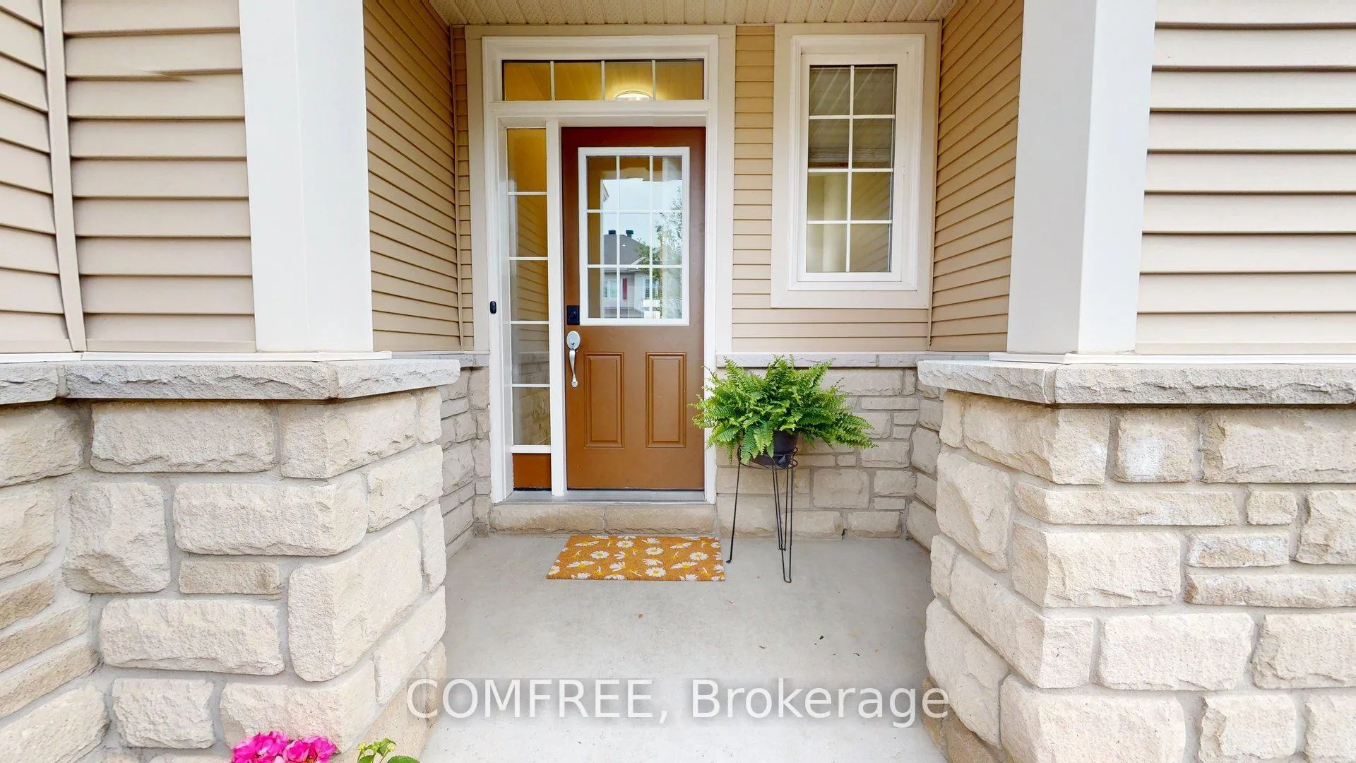 Photo 2 of 149 Lochnaw Private, Ottawa, Barrhaven - Stonebridge — HOMEH